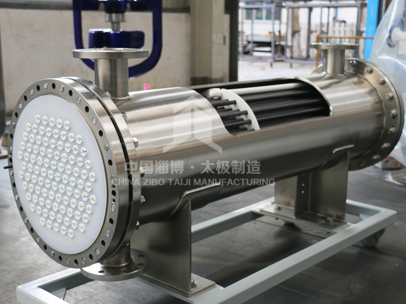 不銹鋼殼體碳化硅換熱器